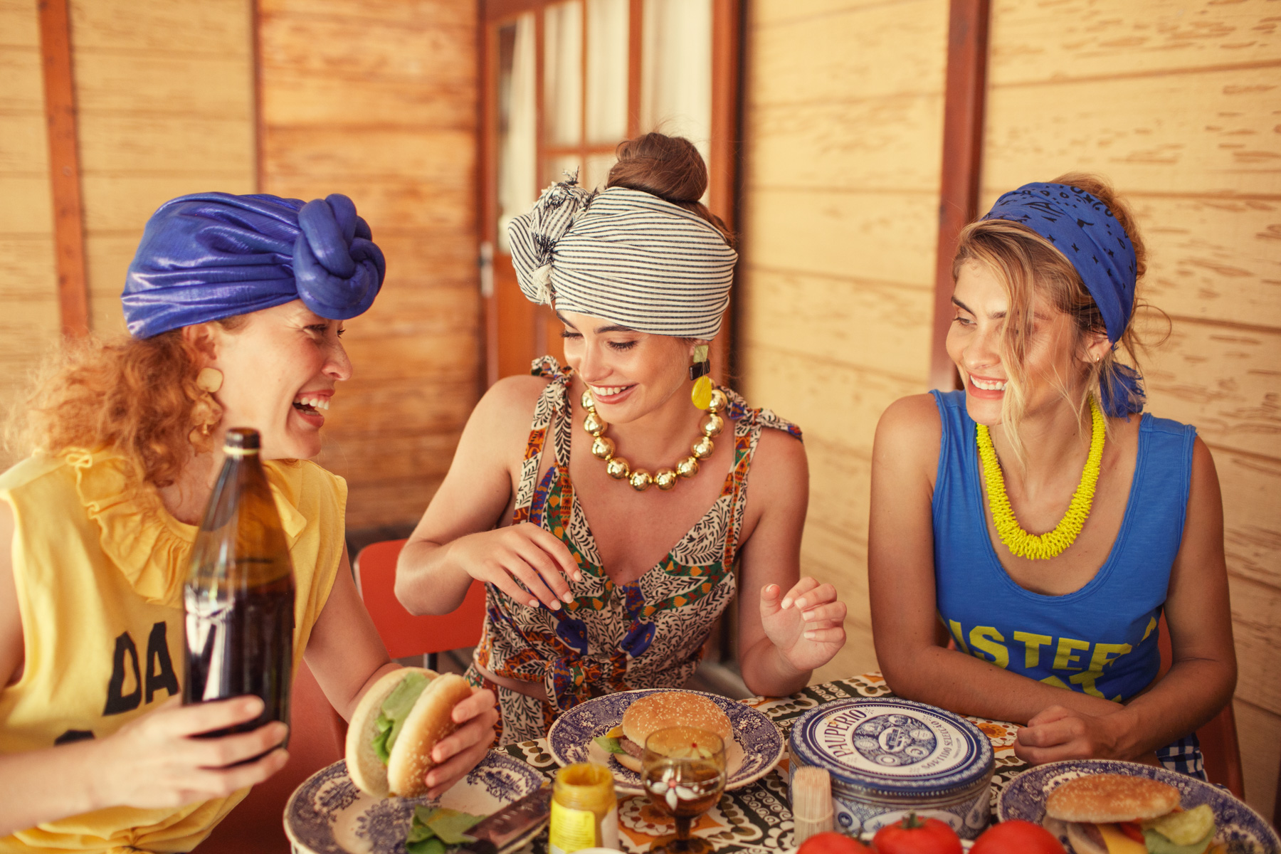 Top z wiązanymi ramiączkami w wielobarwne węże 2